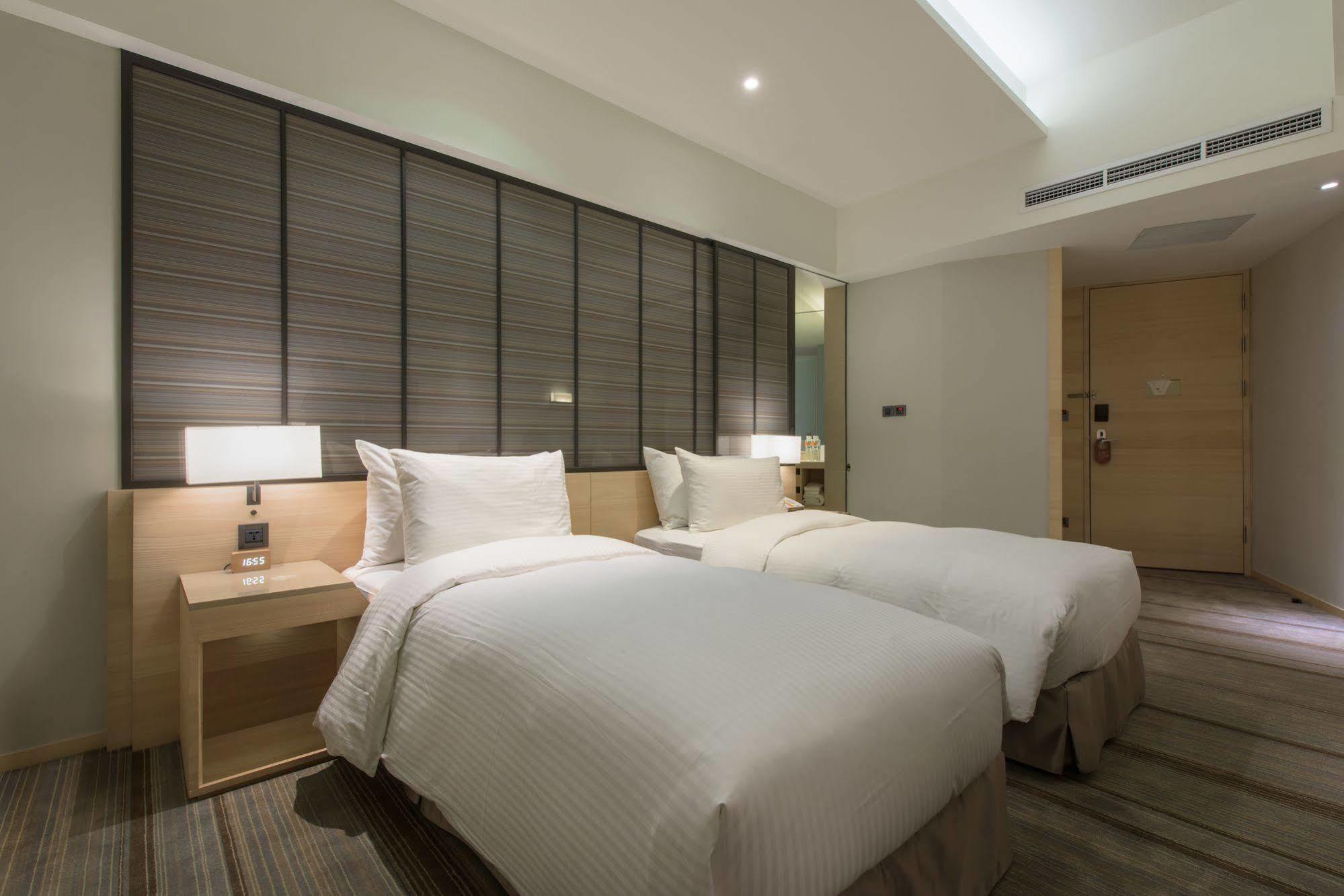 Hotel Cozzi Zhongshan Cao Hùng Ngoại thất bức ảnh