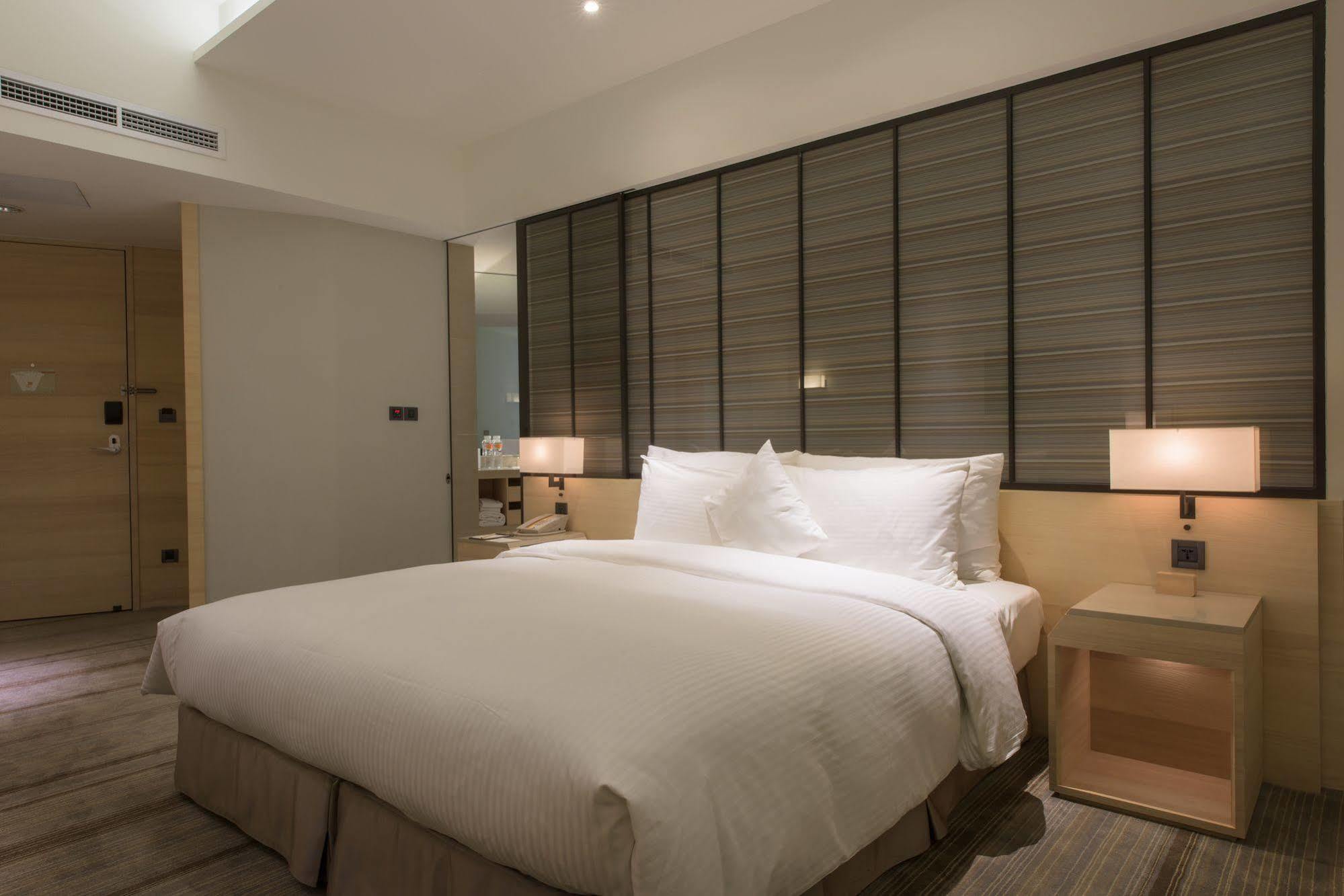 Hotel Cozzi Zhongshan Cao Hùng Ngoại thất bức ảnh